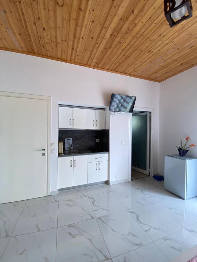 Vila Rafael Sarandë Esterno foto