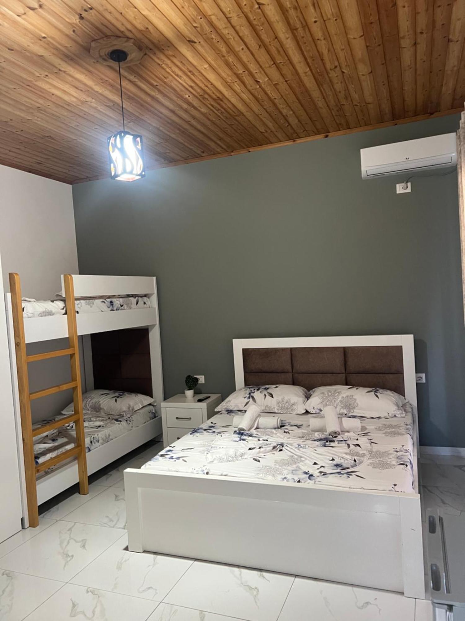 Vila Rafael Sarandë Esterno foto