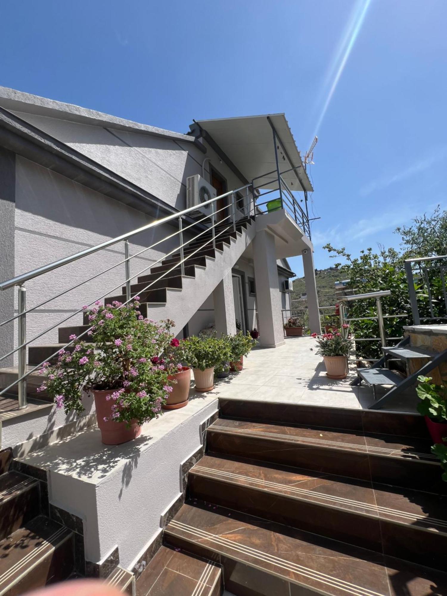 Vila Rafael Sarandë Esterno foto